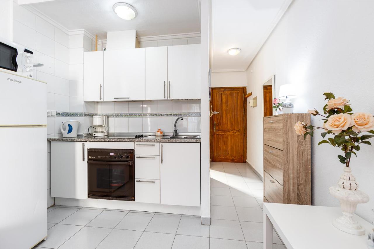 Apartment Studio Relax Almudena 또레비에하 외부 사진