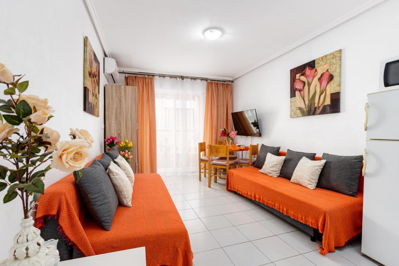 Apartment Studio Relax Almudena 또레비에하 외부 사진